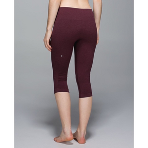 Lululemon In The Flow Crop Size 6 Heathered Bordeaux Drama Burgundy‎